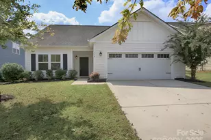 130 Jana Dr, Statesville, NC 28677 - Photo 1