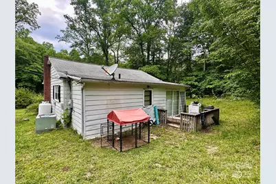 5203 Old Nc 18 Road, Connelly Springs, NC 28612 - Photo 8