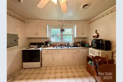 5203 Old Nc 18 Road, Connelly Springs, NC 28612 - Photo 26