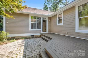 11 Town Cir, Flat Rock, NC 28731 - Photo 14