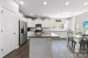 208 Paradise Hills Cir, Mooresville, NC 28115 - Photo 14