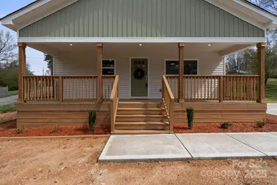 902 N Mountain Street, Cherryville, NC 28021 - Photo 2