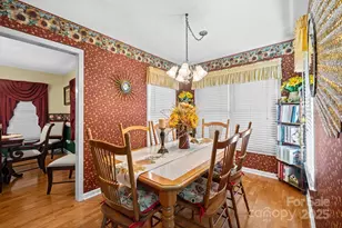 1948 Twin Ponds Dr, Hickory, NC 28602 - Photo 12