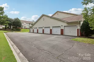 17111 Red Feather Dr, Charlotte, NC 28277 - Photo 32