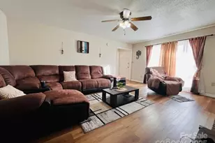 90 Long St, Marion, NC 28752 - Photo 6