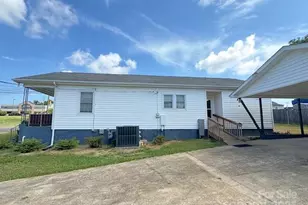 110 N Davis St, Dallas, NC 28034 - Photo 4