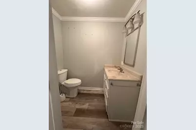 110 N Davis Street, Dallas, NC 28034 - Photo 10