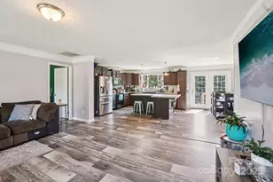 213 Big Oak Rd, Hendersonville, NC 28792 - Photo 4