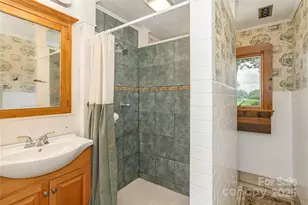 350 Winding Way Ln, Hendersonville, NC 28792 - Photo 32