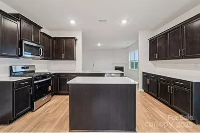 7636 Bainbridge Road, Sherrills Ford, NC 28673 - Photo 8