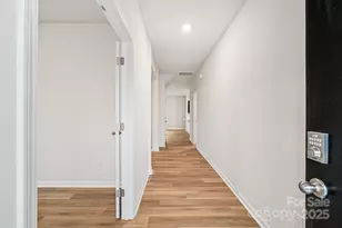 7636 Bainbridge Rd, Sherrills Ford, NC 28673 - Photo 2