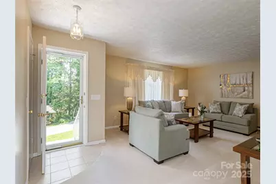 149 Long John Drive, Hendersonville, NC 28791 - Photo 4