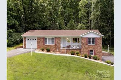 149 Long John Drive, Hendersonville, NC 28791 - Photo 2