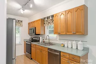 149 Long John Dr, Hendersonville, NC 28791 - Photo 12