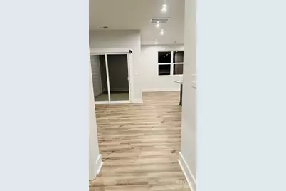 9508 Munsing Drive, Charlotte, NC 28269 - Photo 6