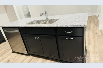 9508 Munsing Drive, Charlotte, NC 28269 - Photo 12