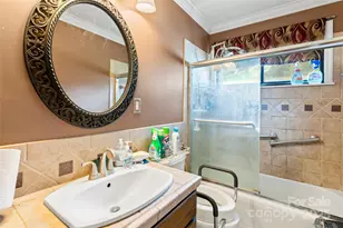 2515 Alleghany St, Charlotte, NC 28208 - Photo 10