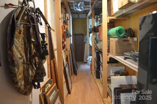 5665 Gold Creek Bay Dr, Hickory, NC 28601 - Photo 32