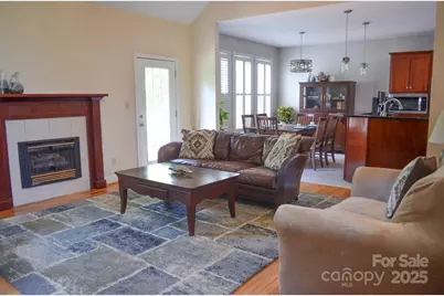 5665 Gold Creek Bay Drive, Hickory, NC 28601 - Photo 4