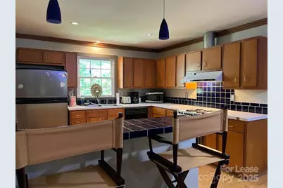 6734 Knollgate Drive, Charlotte, NC 28212 - Photo 6