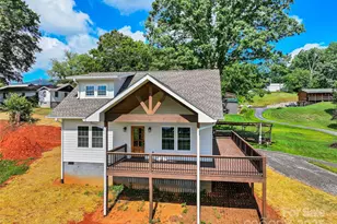 111 Dawn Dr, Waynesville, NC 28786 - Photo 2