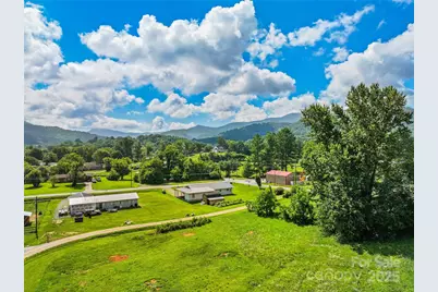 111 Dawn Drive, Waynesville, NC 28786 - Photo 18