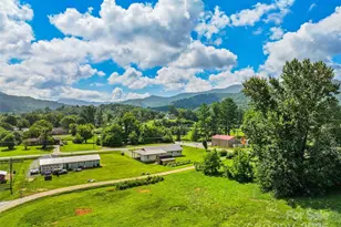 111 Dawn Dr, Waynesville, NC 28786 - Photo 18