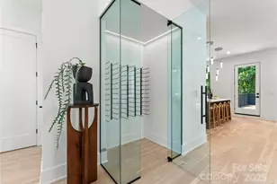 1725 Seifert Cir, Charlotte, NC 28205 - Photo 12