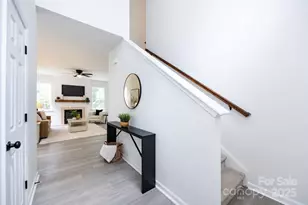 13409 Glasgow Green Ln, Charlotte, NC 28213 - Photo 6