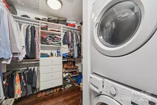 505 E 6th St, Charlotte, NC 28202 - Photo 30