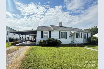 3 Underwood Avenue, Great Falls, SC 29055 - Photo 1