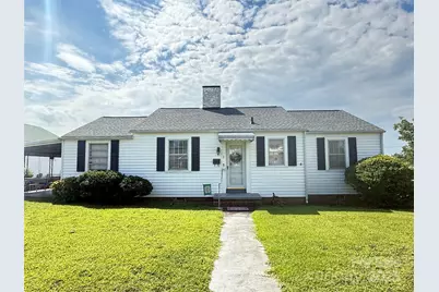 3 Underwood Avenue, Great Falls, SC 29055 - Photo 2