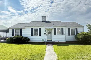 3 Underwood Ave, Great Falls, SC 29055 - Photo 2