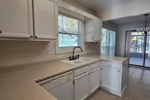 3738 Sweetgrass Ln, Charlotte, NC 28226 - Photo 2