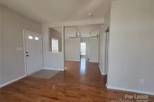 7844 Paper Birch Dr, Charlotte, NC 28215 - Photo 10