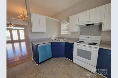 7844 Paper Birch Drive, Charlotte, NC 28215 - Photo 2