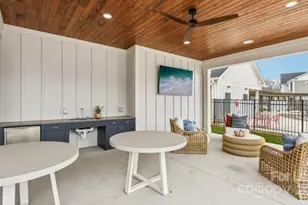 9100 Bluedale Rd, Charlotte, NC 28216 - Photo 38