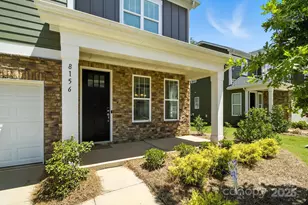 8156 Merryvale Ln, Charlotte, NC 28214 - Photo 4