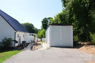 618 Camp Rotary Rd, Gastonia, NC 28052 - Photo 4