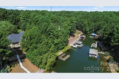 9178 Fair Oak Drive, Sherrills Ford, NC 28673 - Photo 4