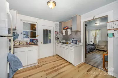 1110 Wall Street, Statesville, NC 28677 - Photo 12