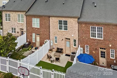 15879 Sharon Dale Drive, Davidson, NC 28036 - Photo 10