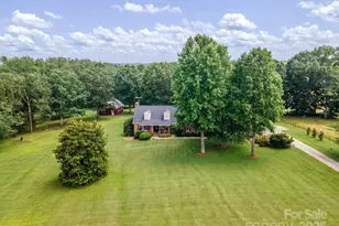 5567 Quail Creek Dr, Granite Falls, NC 28630 - Photo 2