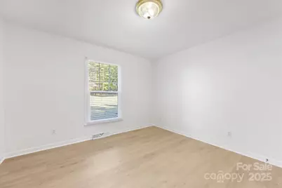 1840 Stoneyridge Drive, Charlotte, NC 28214 - Photo 8