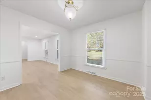 1840 Stoneyridge Dr, Charlotte, NC 28214 - Photo 36