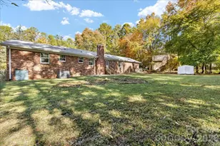 1840 Stoneyridge Dr, Charlotte, NC 28214 - Photo 42