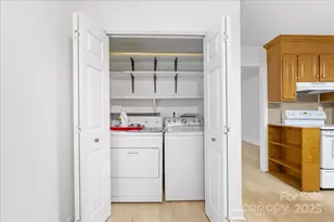 1840 Stoneyridge Dr, Charlotte, NC 28214 - Photo 26