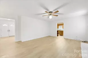 1840 Stoneyridge Dr, Charlotte, NC 28214 - Photo 30