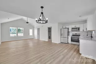 808 3rd St, Kings Mountain, NC 28086 - Photo 8