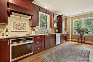 11902 Mountain Crest Cir, Charlotte, NC 28216 - Photo 10